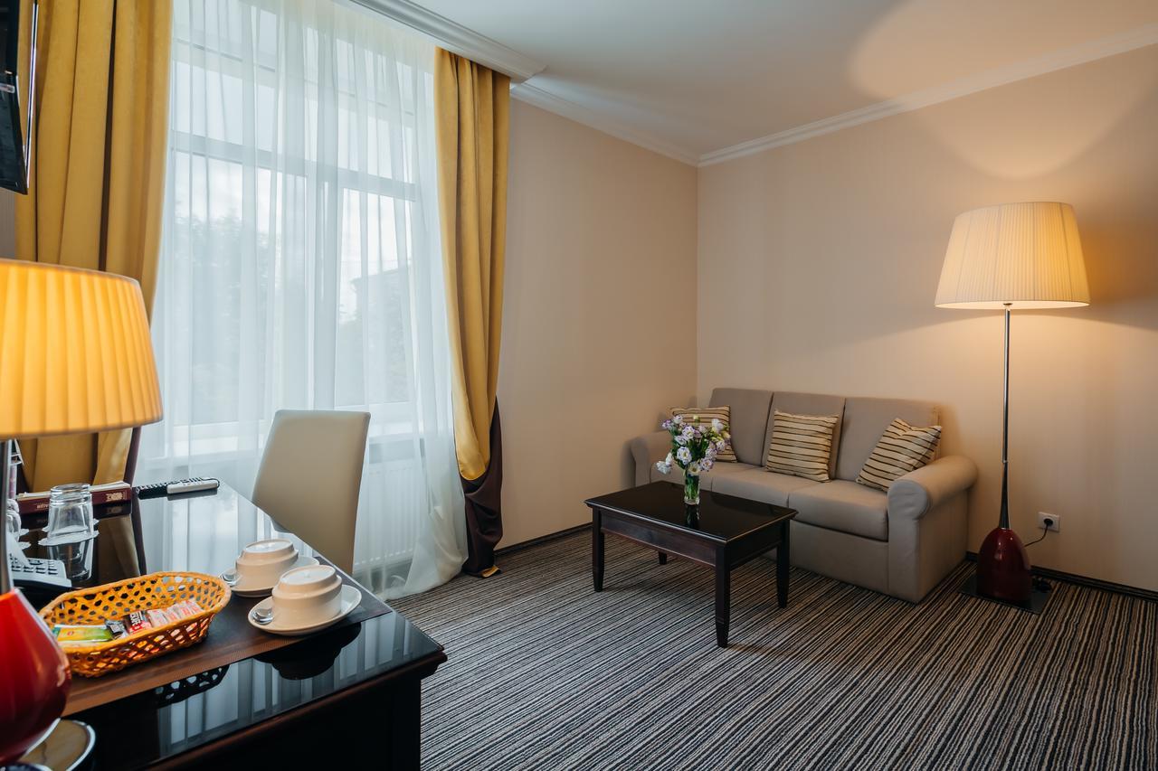 Optima Collection Černihiv Exteriér fotografie